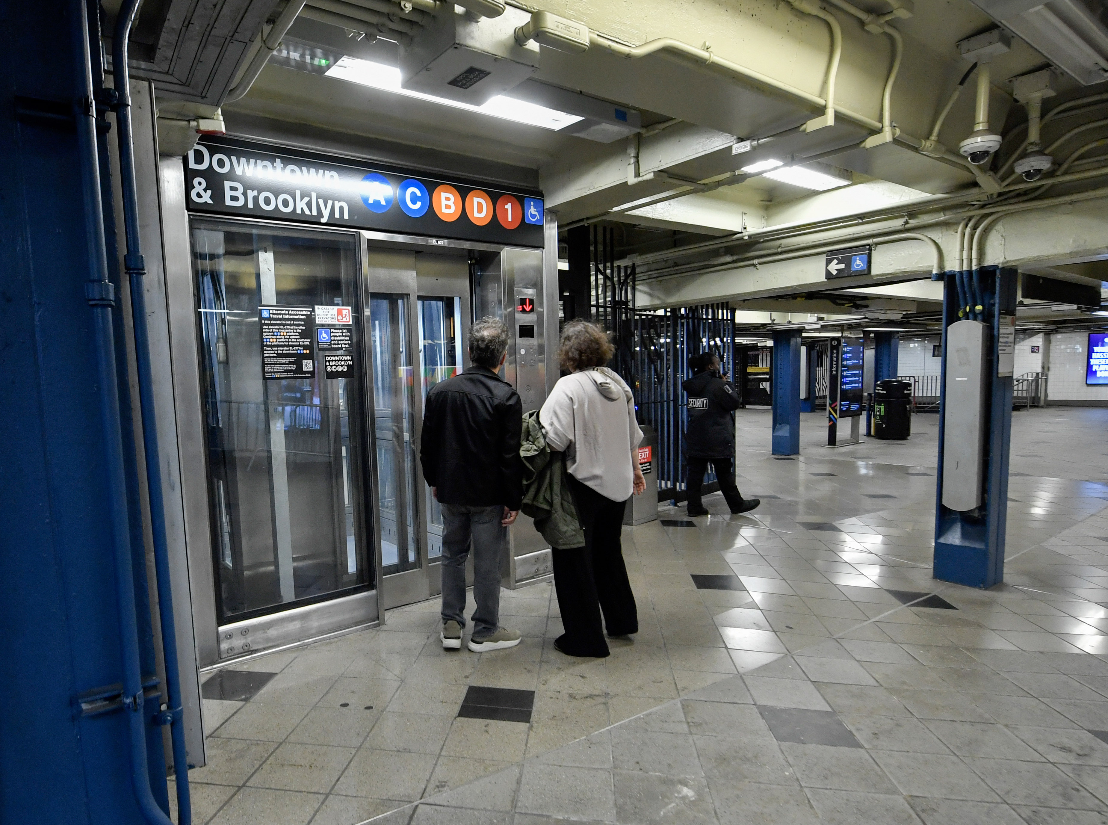 New Elevator at 59 St-Columbus Circle Station 