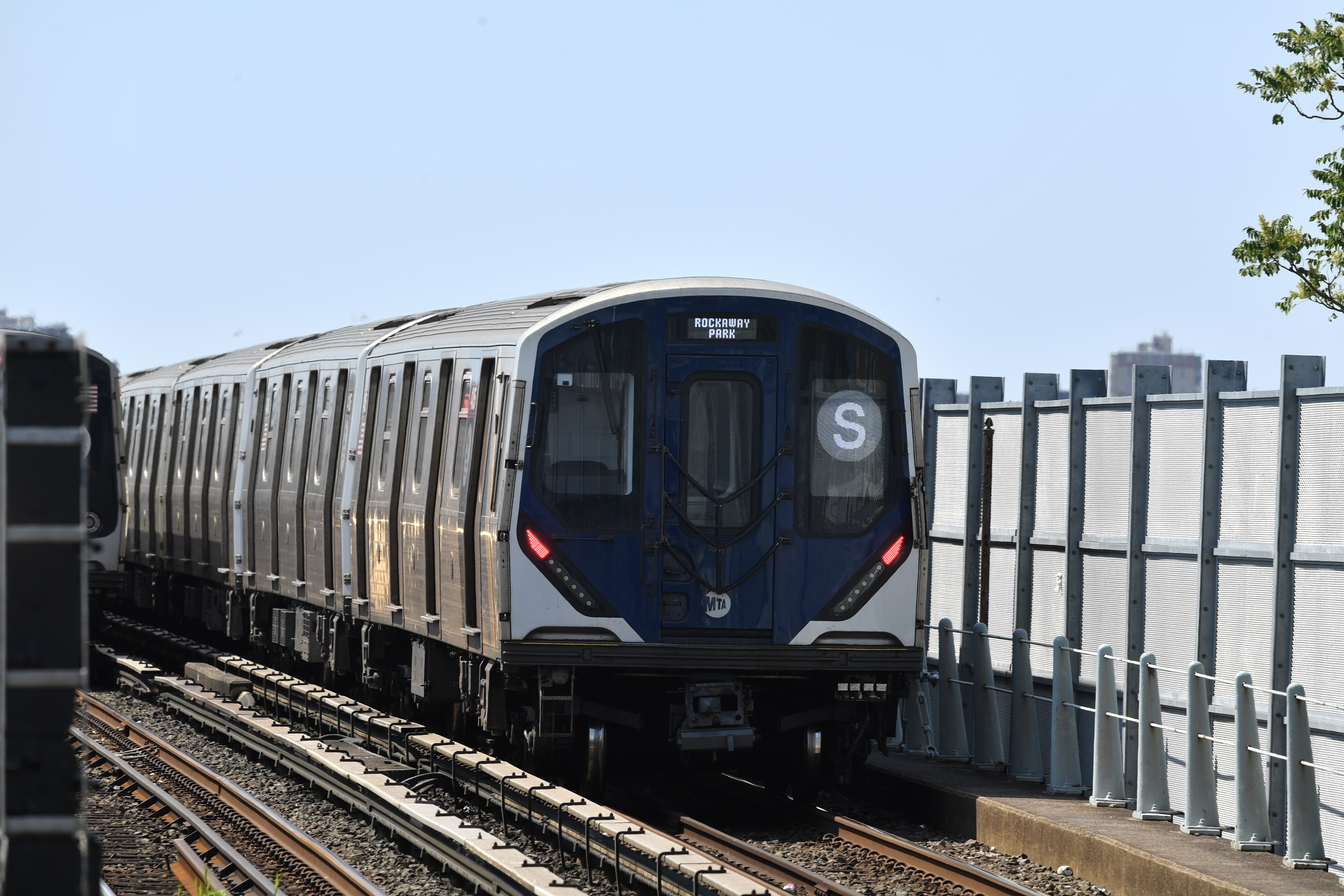 R211 Rockaway Park Shuttle 