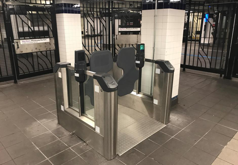 Wide fare gate demonstration at Jay St-MetroTech