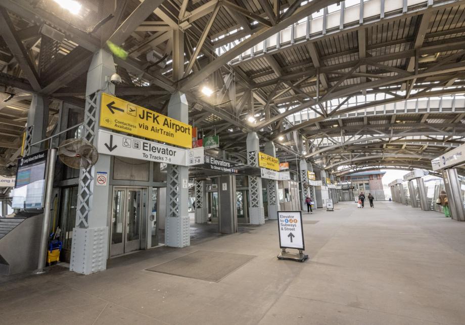 Platform signage at Jamaica Station