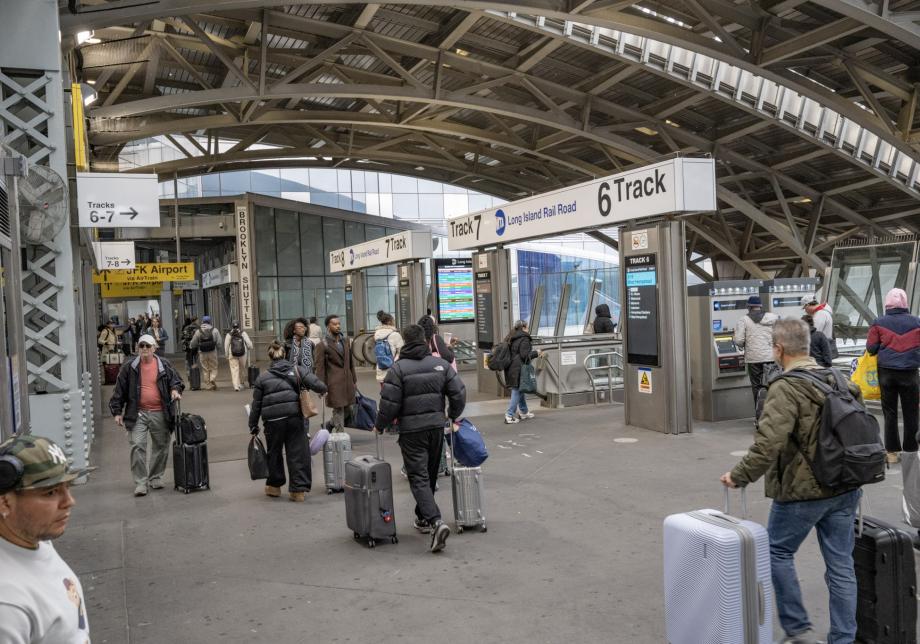 Riders in the mezzanine at Jamaica Station