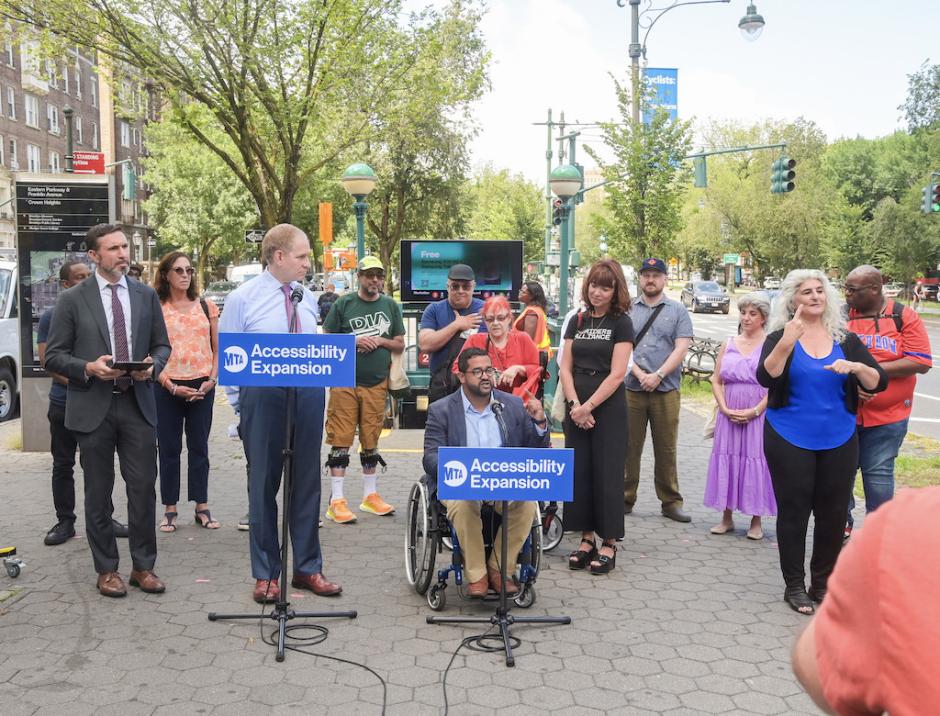MTA Chair Janno Lieber, MTA Chief Accessibility Officer Quemuel Arroyo, and MTA C&D President Jamie Torres-Springer make an announcement about accessibility. 
