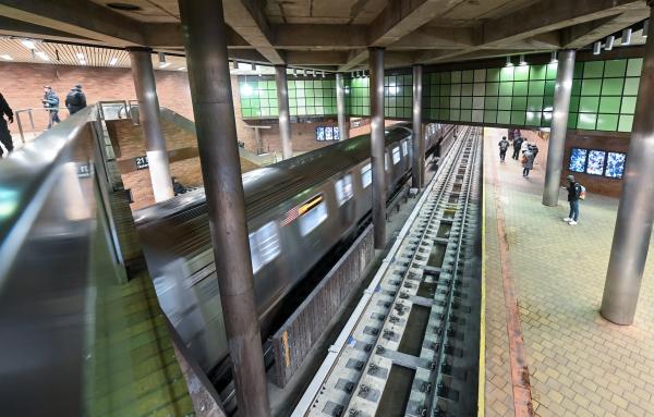 F and M trains will swap routes between Manhattan and Queens starting in December 2025